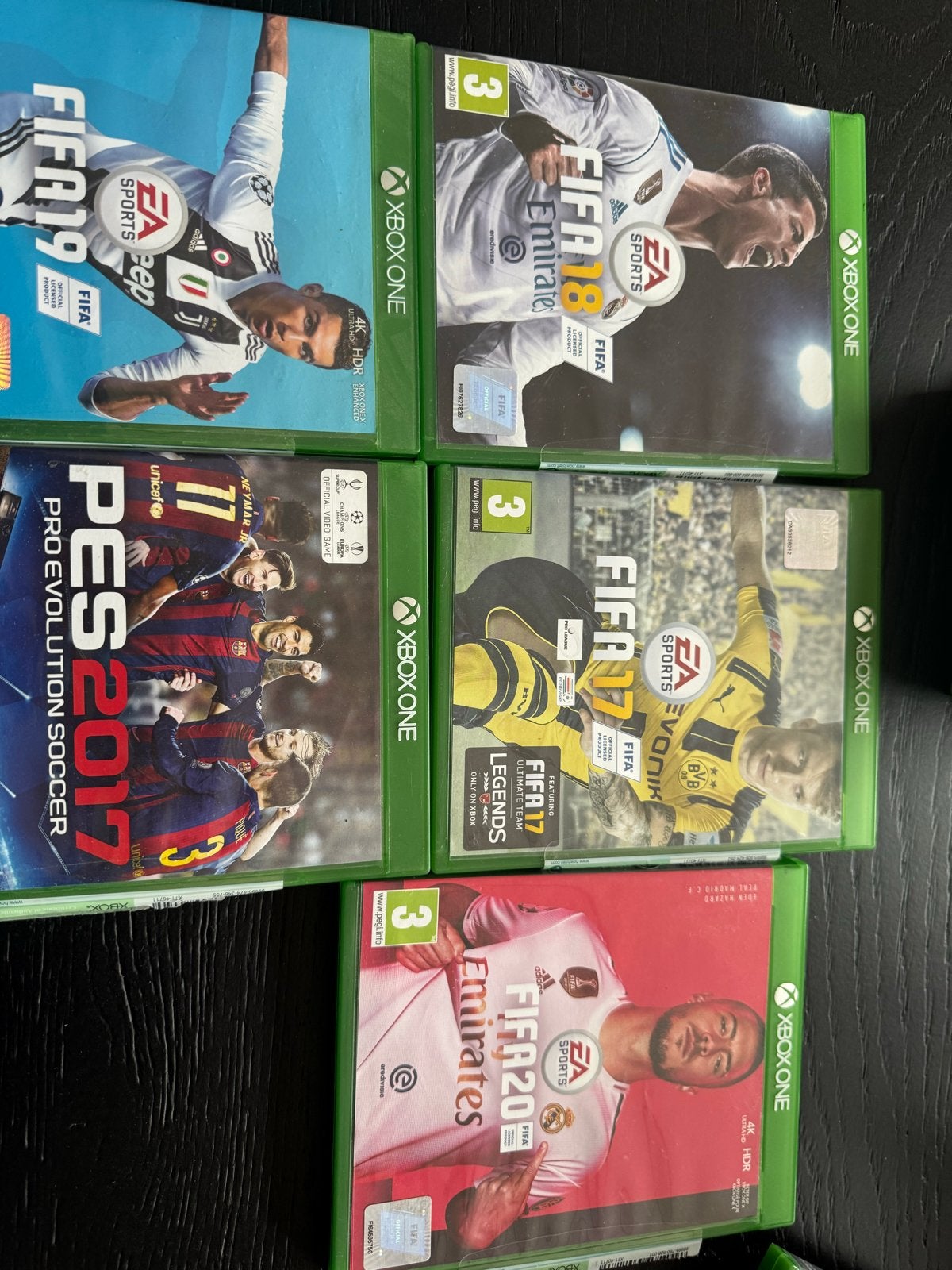 FIFA en PES Xbox One games - Diverse edities, Gebruikt, Eén computer, Ophalen of Verzenden, Sport