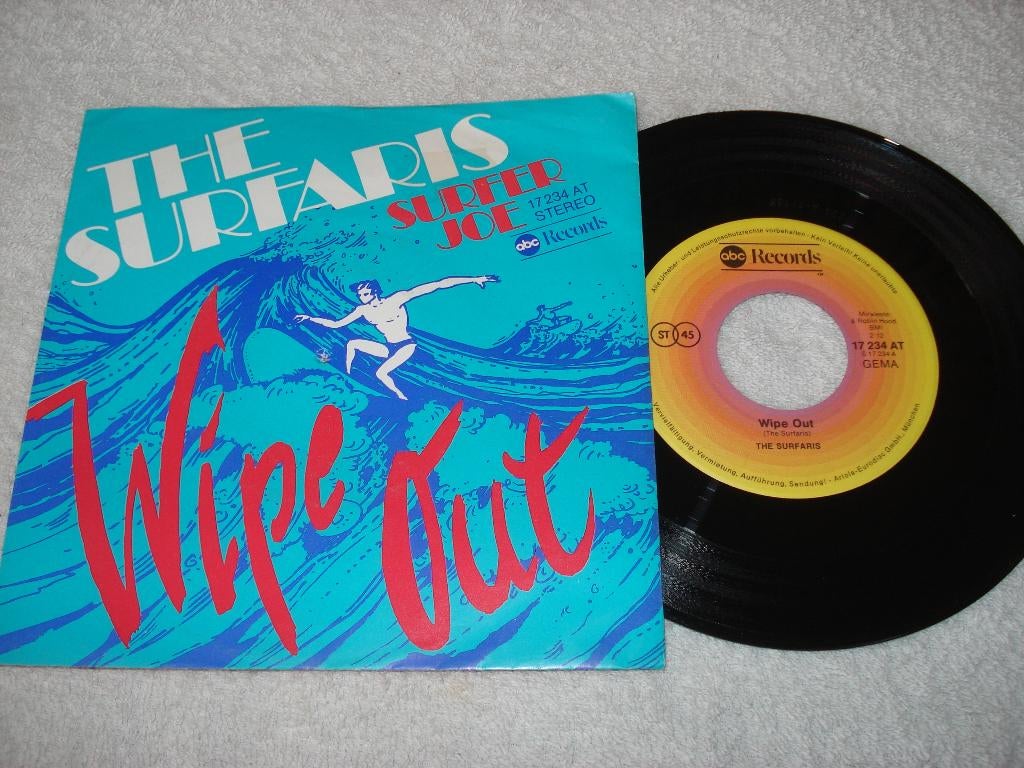 The Surfaris    Wipe out, Fotohoes, Ophalen of Verzenden, Zo goed als nieuw, Pop