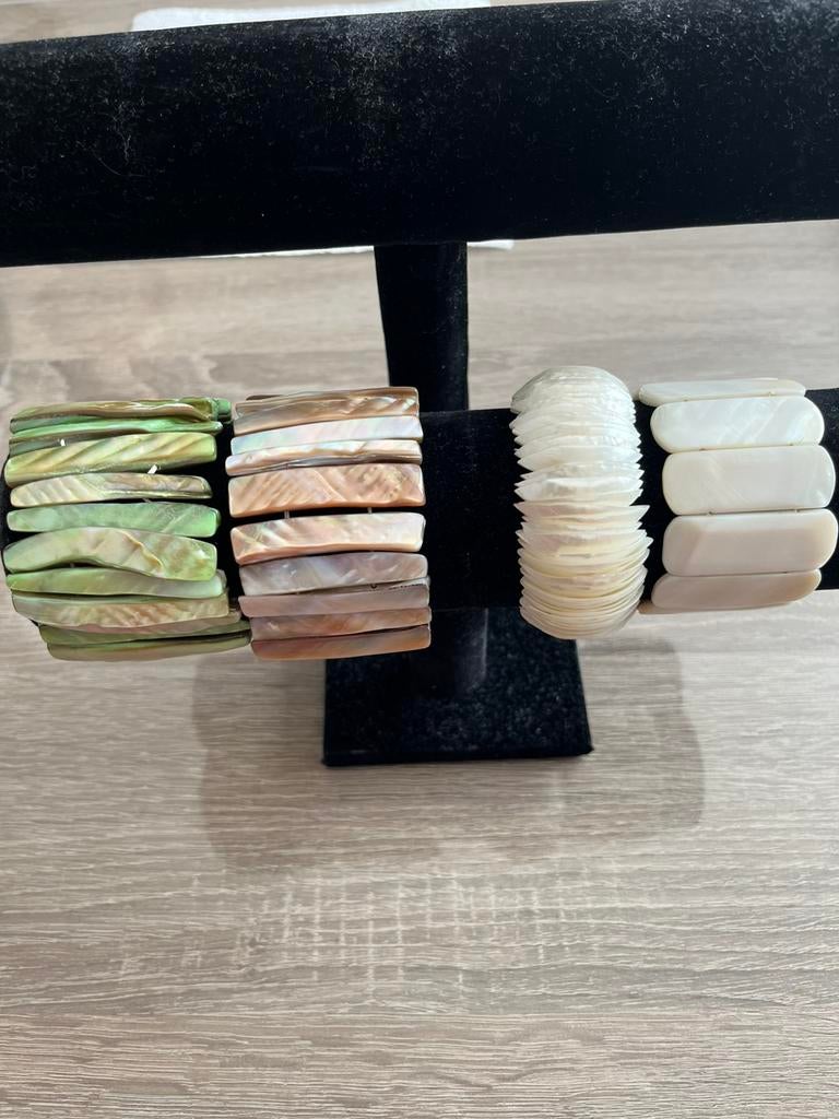 Armbanden 4 stuks, Sieraden, Tassen en Uiterlijk, Armbanden, Ophalen of Verzenden, Zo goed als nieuw