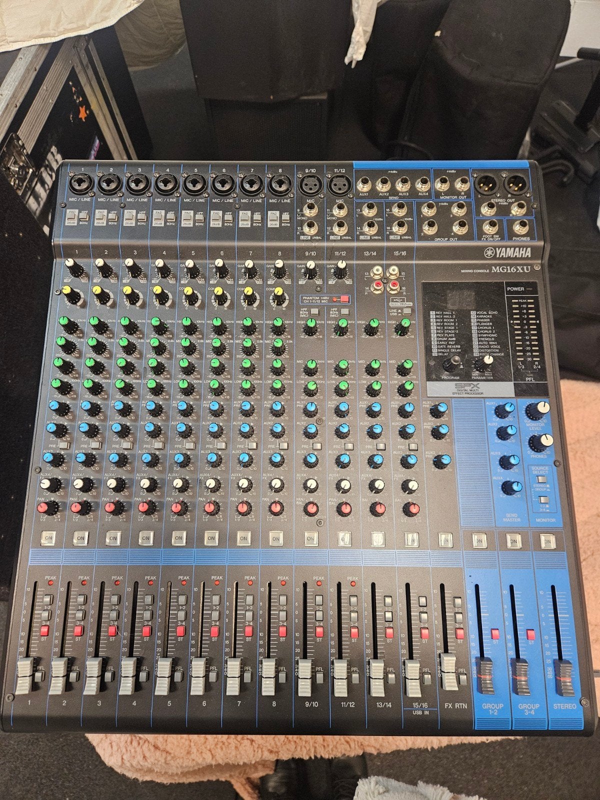 Yamaha MG16XU Mengpaneel - Professionele Mixer, Ophalen, Gebruikt, 10 tot 20 kanalen, Microfooningang