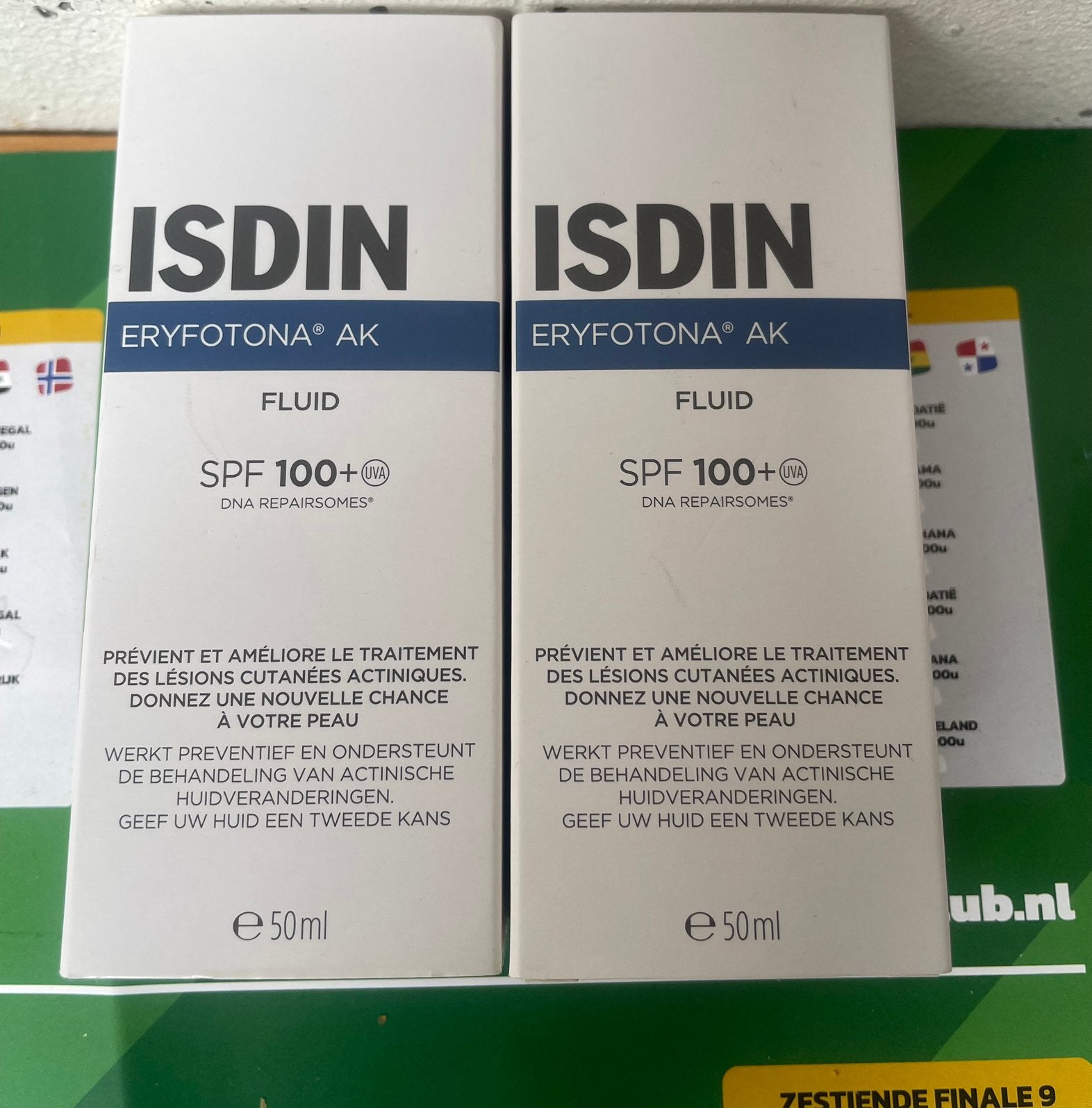 ISDIN SPF 100Zonnebrandcrème, Sieraden, Tassen en Uiterlijk, Uiterlijk | Gezichtsverzorging, Ophalen of Verzenden, Nieuw, Gehele gezicht