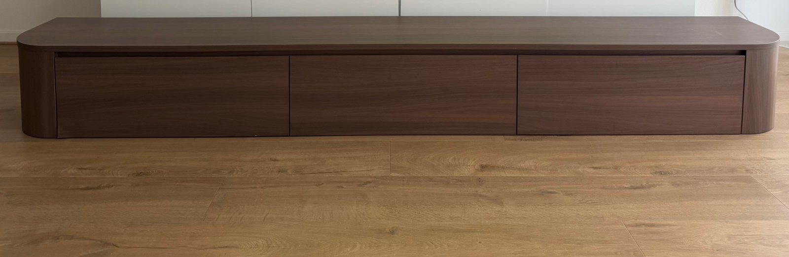 Organisch Japandi tv meubel (Arli Walls) 240cm walnoot, Ophalen, Nieuw, 200 cm of meer, Minder dan 100 cm