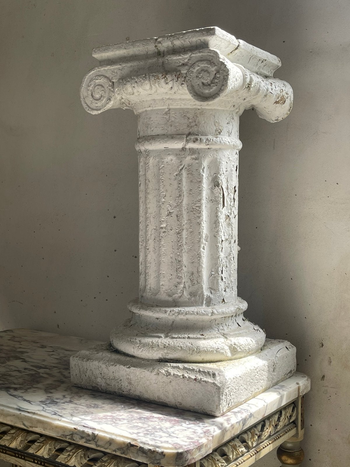 Decoratieve console in klassieke stijl, Ophalen of Verzenden