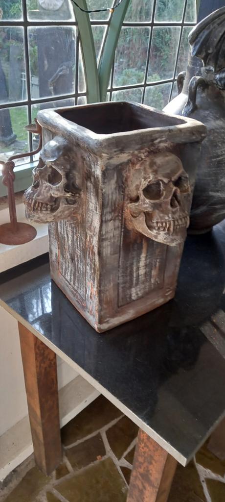 Unieke pot en kruik met schedeldecoratie, Antiek en Kunst, Ophalen of Verzenden