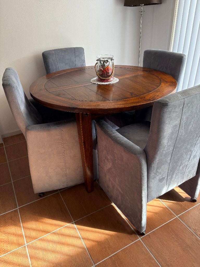Eethoek met 4 stoelen beiden verstelbaar, Ophalen, Rond, Zo goed als nieuw, Vier personen