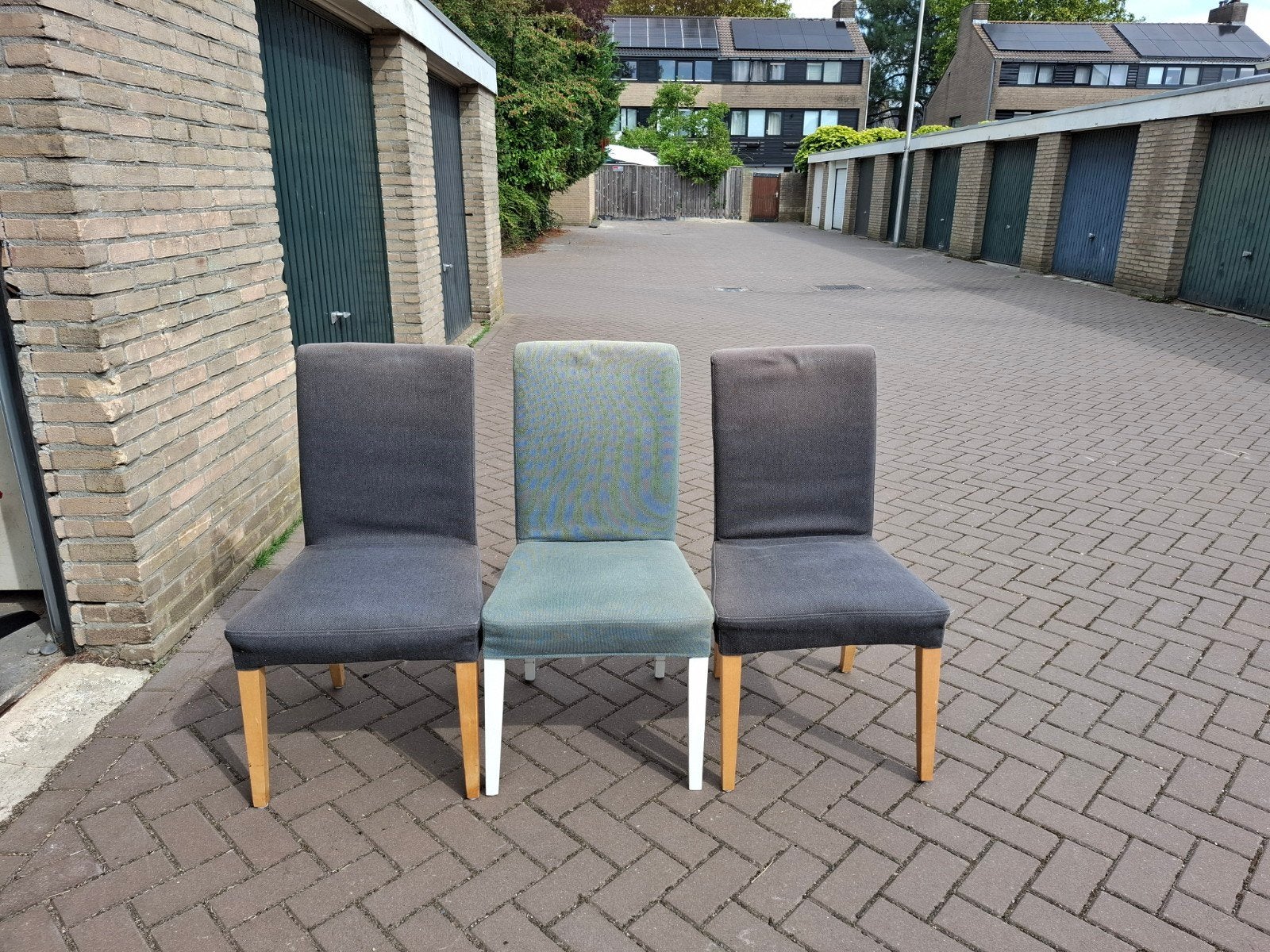 Gratis: IKEA stoelen uit assortiment ., Huis en Inrichting, Stoelen, Ophalen, Wit, Twee