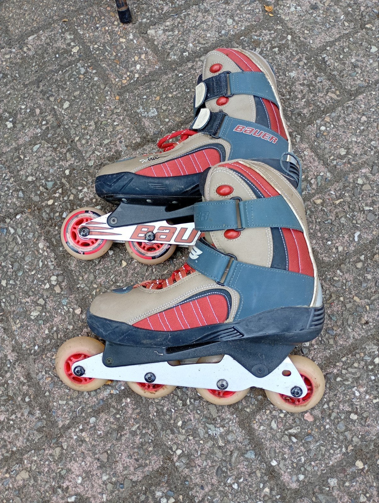 een setje skeelers, Sport en Fitness, Skeelers, Ophalen, Gebruikt