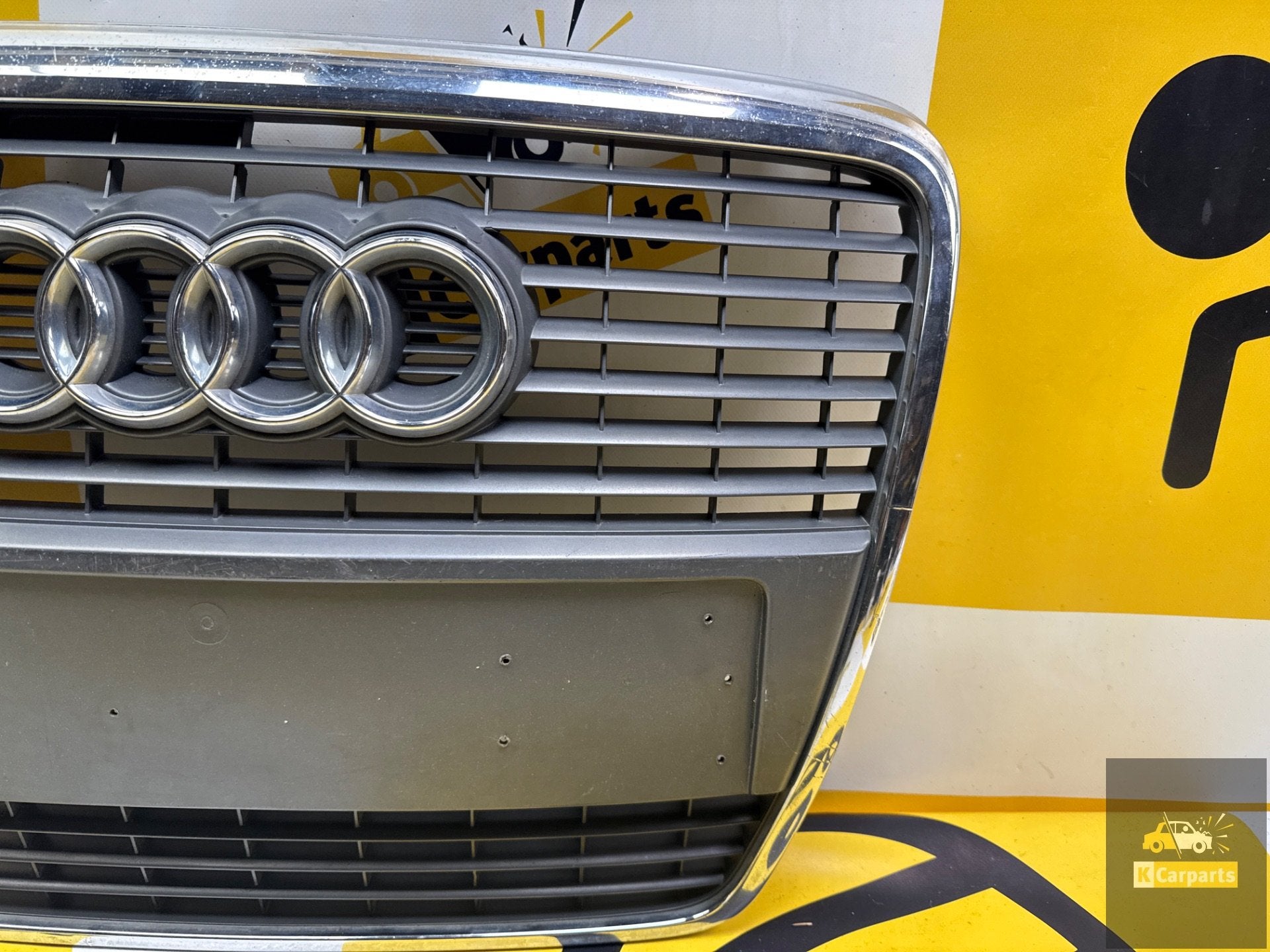 audi a6 avant 2.4 v6 24v quattro grille Grille 4F0853651S, Gebruikt, AUDI AG, Auto-Union-Strasse 1
85045  Ingolstadt, DE, Kundenbetreuung@audi.de