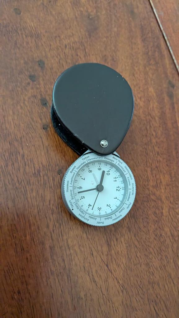 Zakhorloge met wereldtijden en vergrootglas, Ophalen of Verzenden, Gebruikt, Overige merken