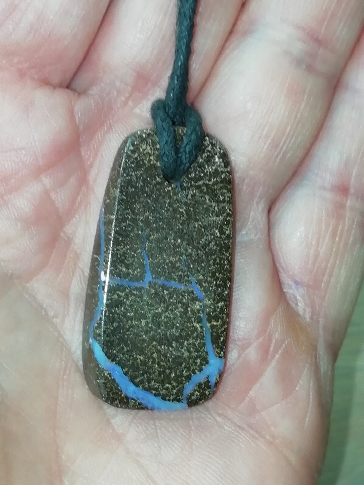 Boulder opaal hanger, Verzamelen, Ophalen of Verzenden