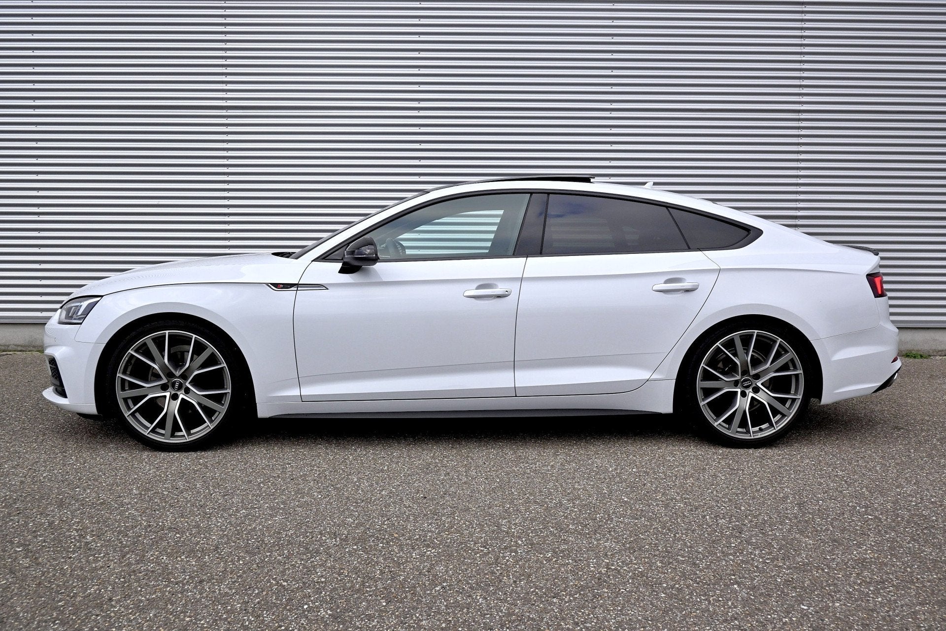 Audi A5 Sportback 40 TFSI S-line black edition | B&O | Virtu, Auto's, Audi, Gebruikt, 1984 cc, Wit, A5