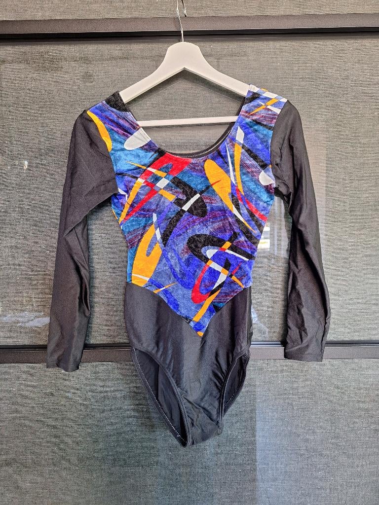 Mooi twirlpakje /turnpakje /ritmisch gymnastiek van Agiva, Sport en Fitness, Ophalen, Zwart, Maat 36 t/m 42, Zo goed als nieuw
