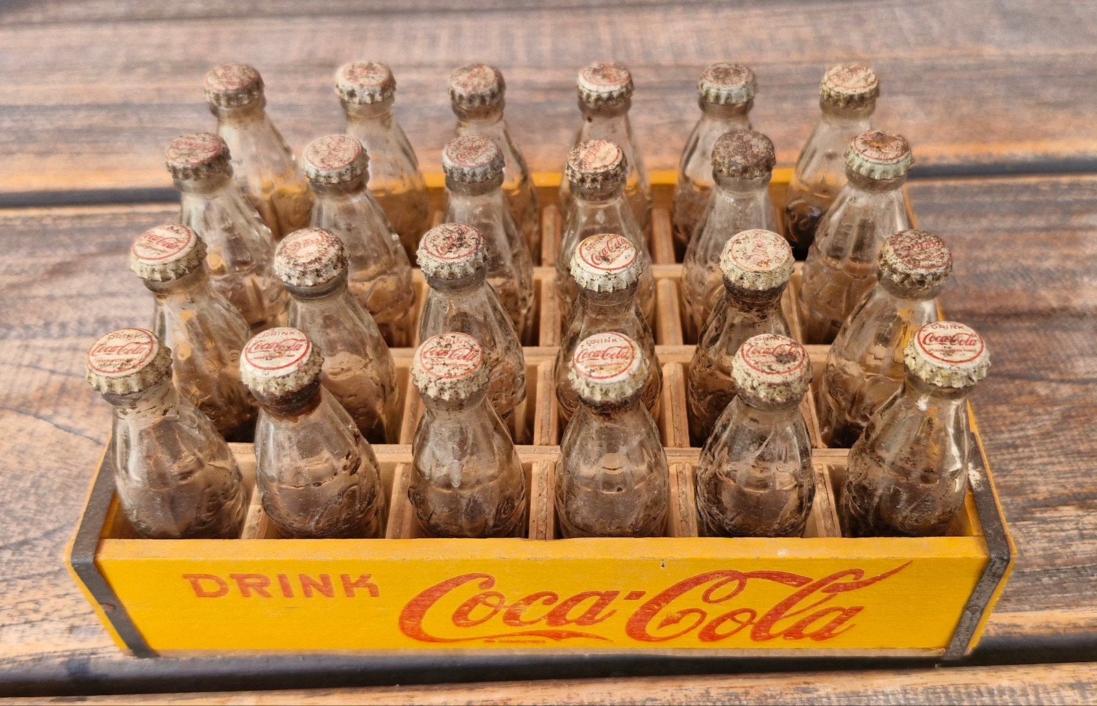 Vintage Coca-Cola krat met 24 miniatuurflesjes, Ophalen of Verzenden, Gebruikt