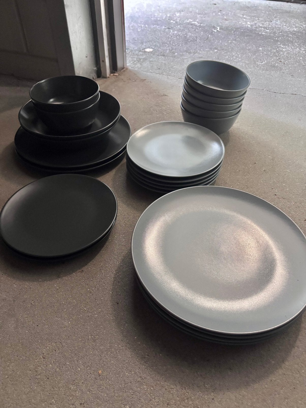 Servies Ikea mat grijs, Ophalen, Gebruikt, IKEA, Bord(en)
