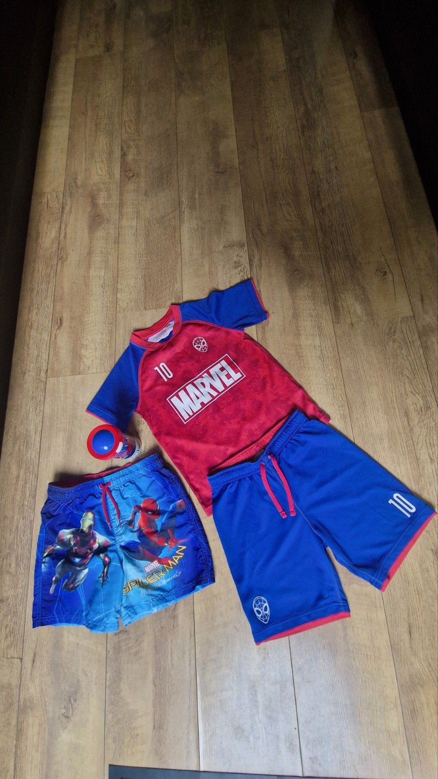 Spiderman kleding setje met beker - H&M, H&M, Ophalen of Verzenden, Zo goed als nieuw, Setje