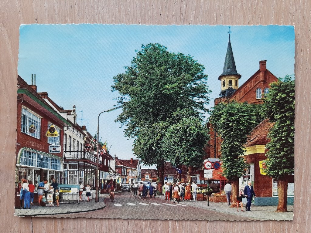 kaart Nunspeet Dorpsstraat reclameborden, straatbeeld 1972, Ophalen of Verzenden, 1960 tot 1980, Gelopen, Gelderland