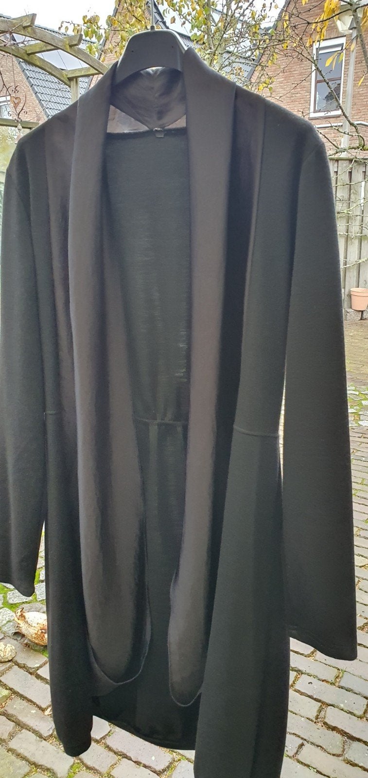 Sarah pacini Zwarte lange blazer/vest met satijnen details, Sarah pacini, Zwart, Maat 42/44 (L), Ophalen of Verzenden
