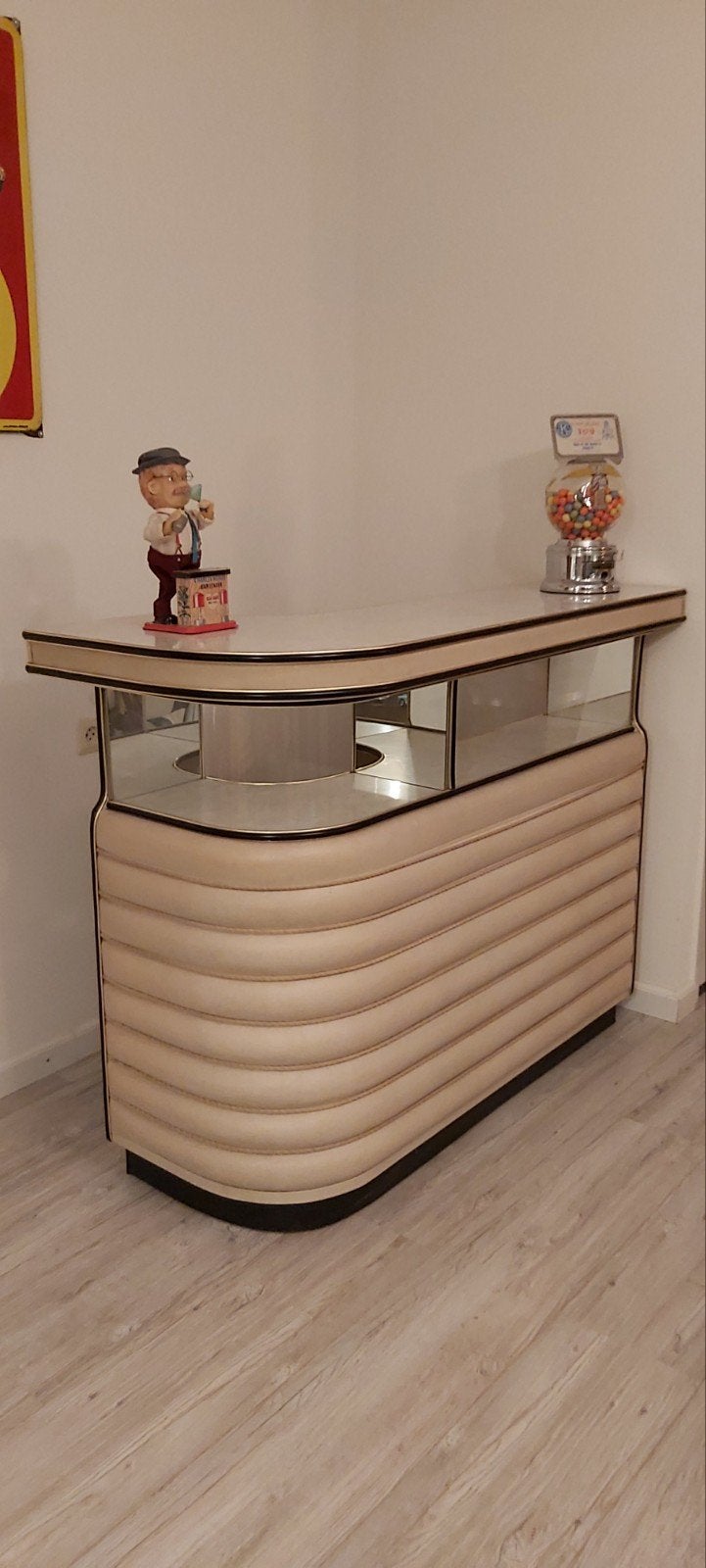 Vintage/retro cocktail bar., Ophalen, Zo goed als nieuw