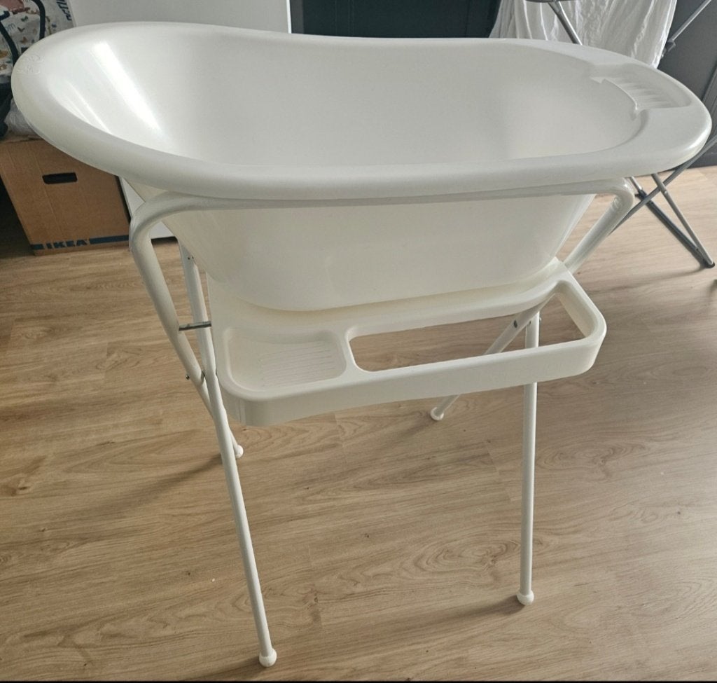 Babybad op standaard, Zo goed als nieuw, Badje, Standaard, Ophalen