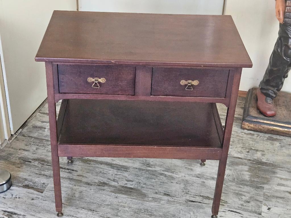 Houten Engels theekastje, Ophalen