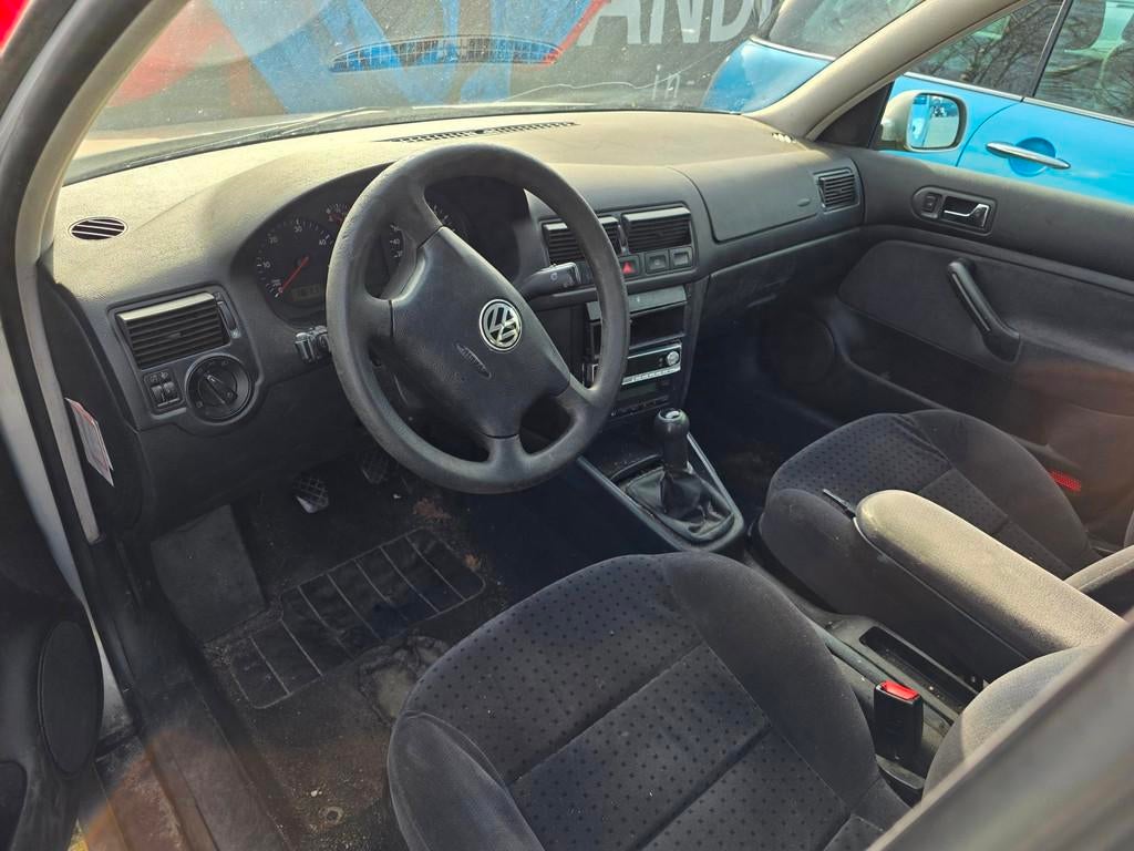 Volkswagen Golf 1.9 TDI Trendline 5-deurs AIRCO, Auto's, Gebruikt, 4 cilinders, Bedrijf, Zilver of Grijs