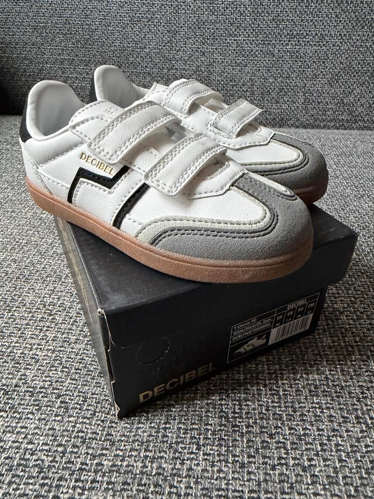 Decibel T Classic (TD) sneakers maat 25 - Nieuw in doos, Kinderen en Baby's, Kinderkleding | Schoenen en Sokken, Jongen of Meisje