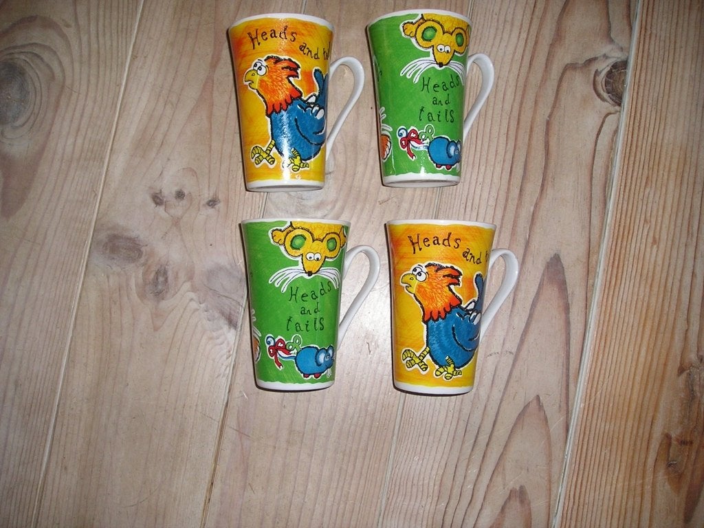 4 mokken heads and tails, Nieuw, Overige stijlen, Aardewerk, Mok