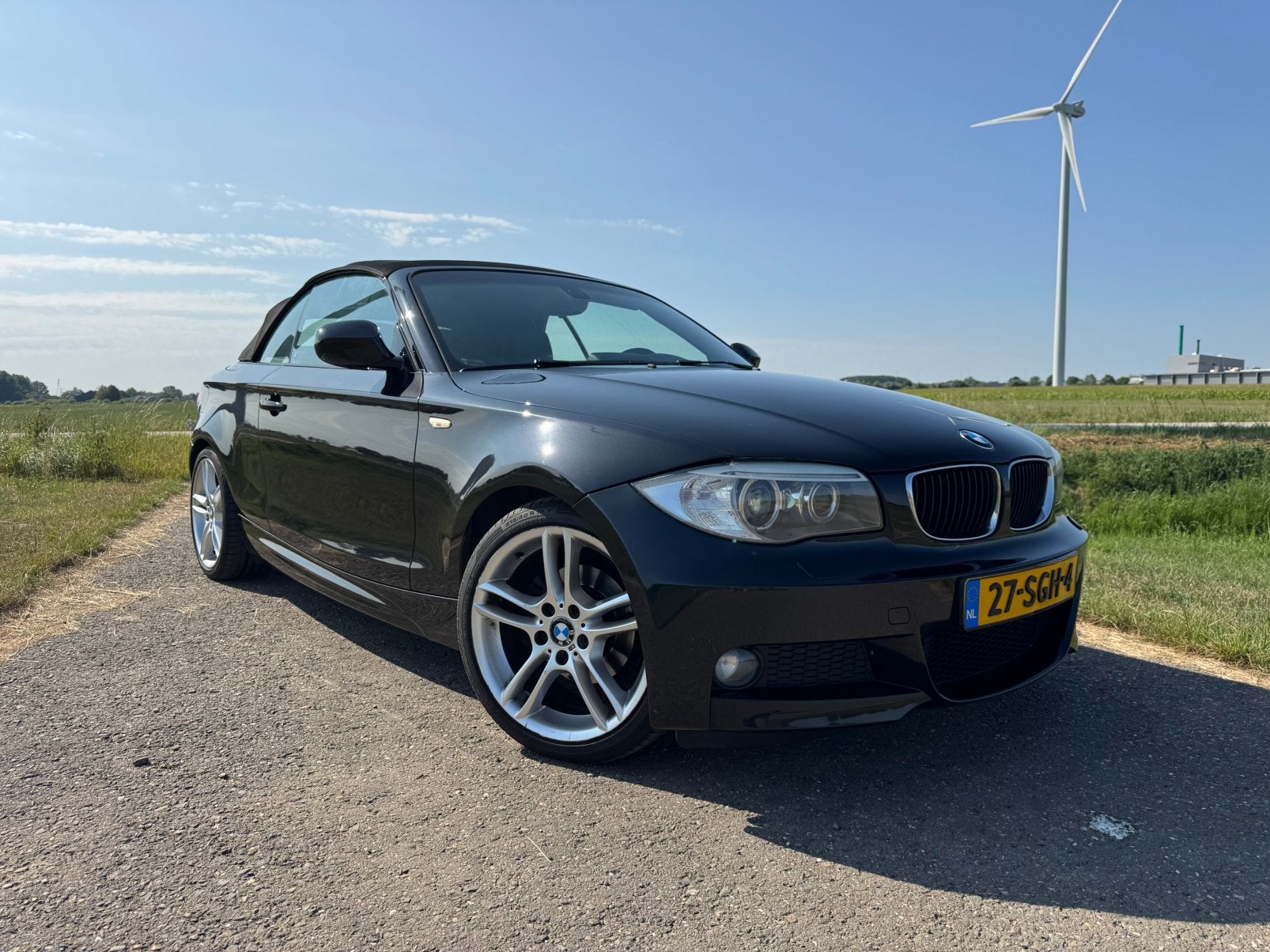 BMW 1-Serie 2.0 118I Cabrio 2011 Facelift Zwart, Auto's, 1-Serie, 1995 cc, Zwart, Cabriolet