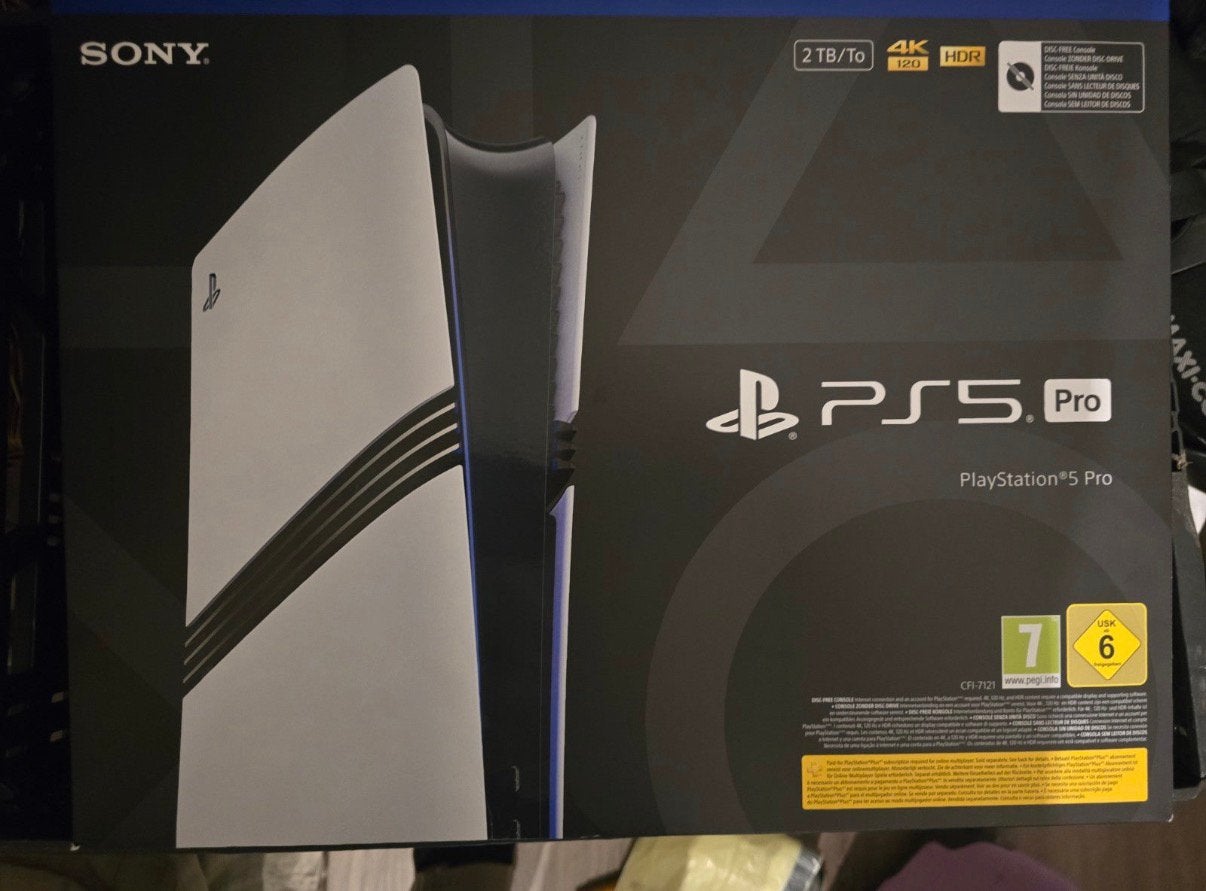 ZEER NETTE Playstation 5 pro 2TB + 1 controller + doos, Ophalen, N, N, Zo goed als nieuw