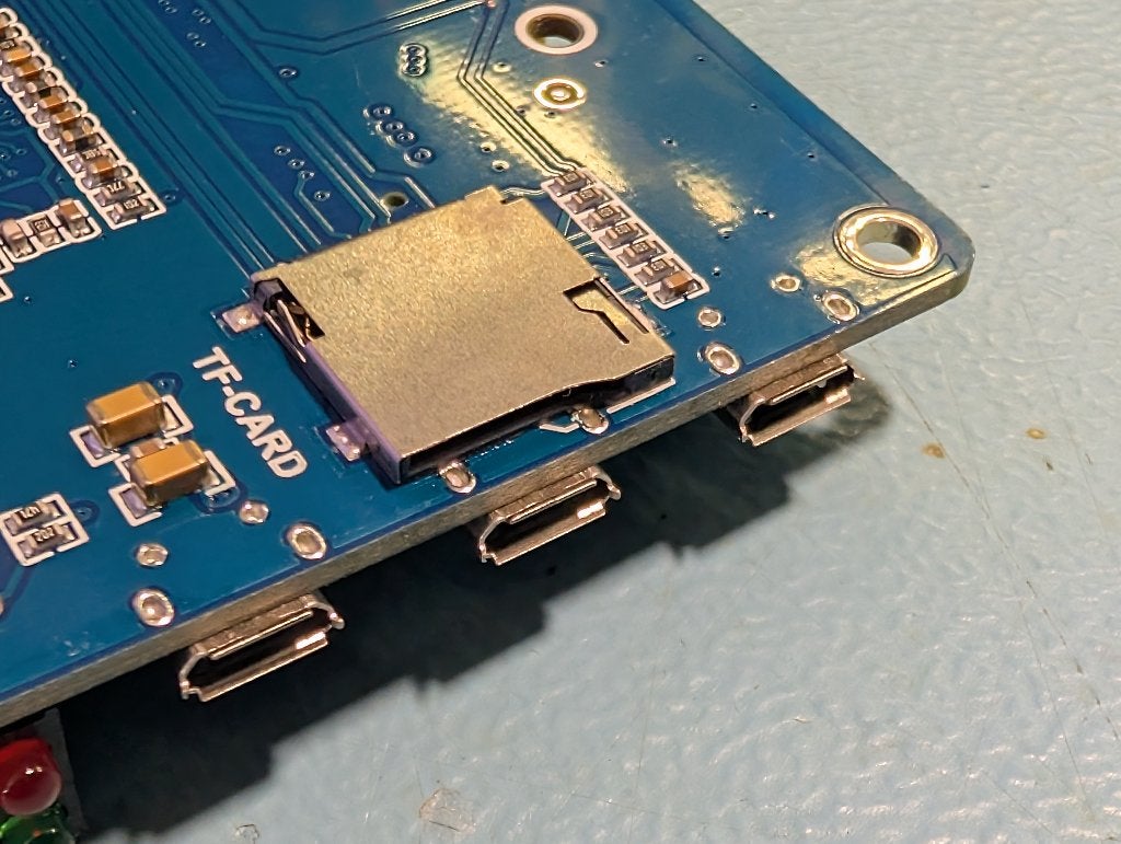 Raspberry Pi CM3+ 1GB 16GB eMMC + Waveshare PoE IO, Ophalen of Verzenden, Gebruikt