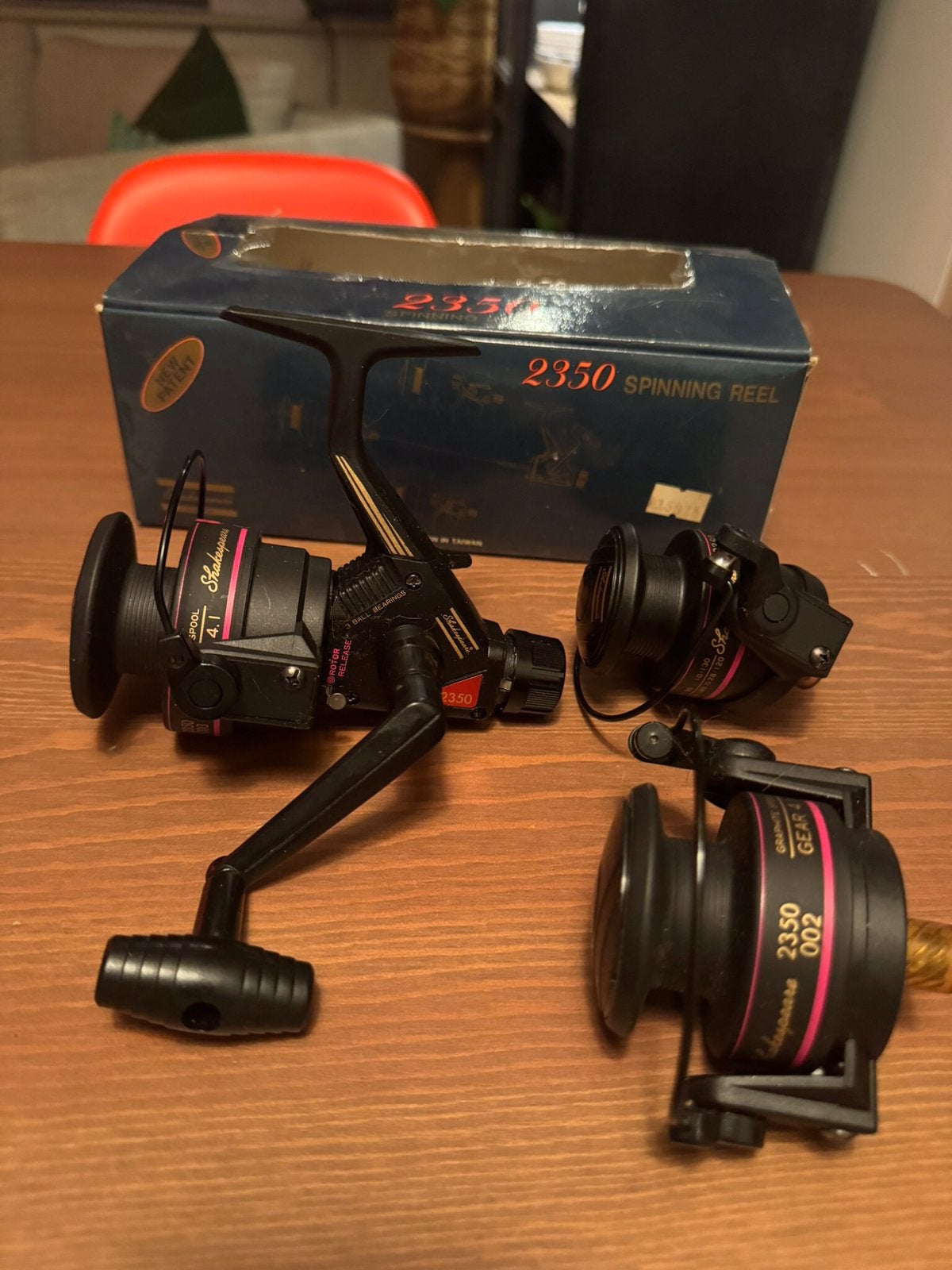 Shakespeare 2350 Spinning Reel, Watersport en Boten, Ophalen of Verzenden, Zo goed als nieuw, Molen