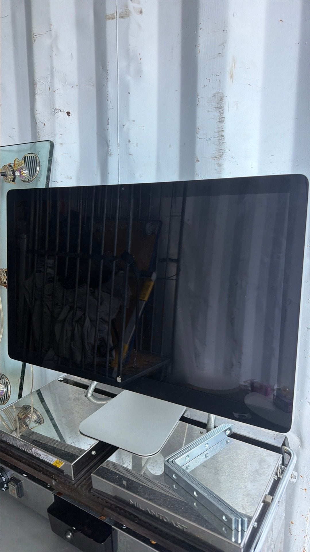 Apple 27-inch Thunderbolt Display, Computers en Software, Apple Desktops, 27 inch, Ophalen of Verzenden, Gebruikt, Overige modellen