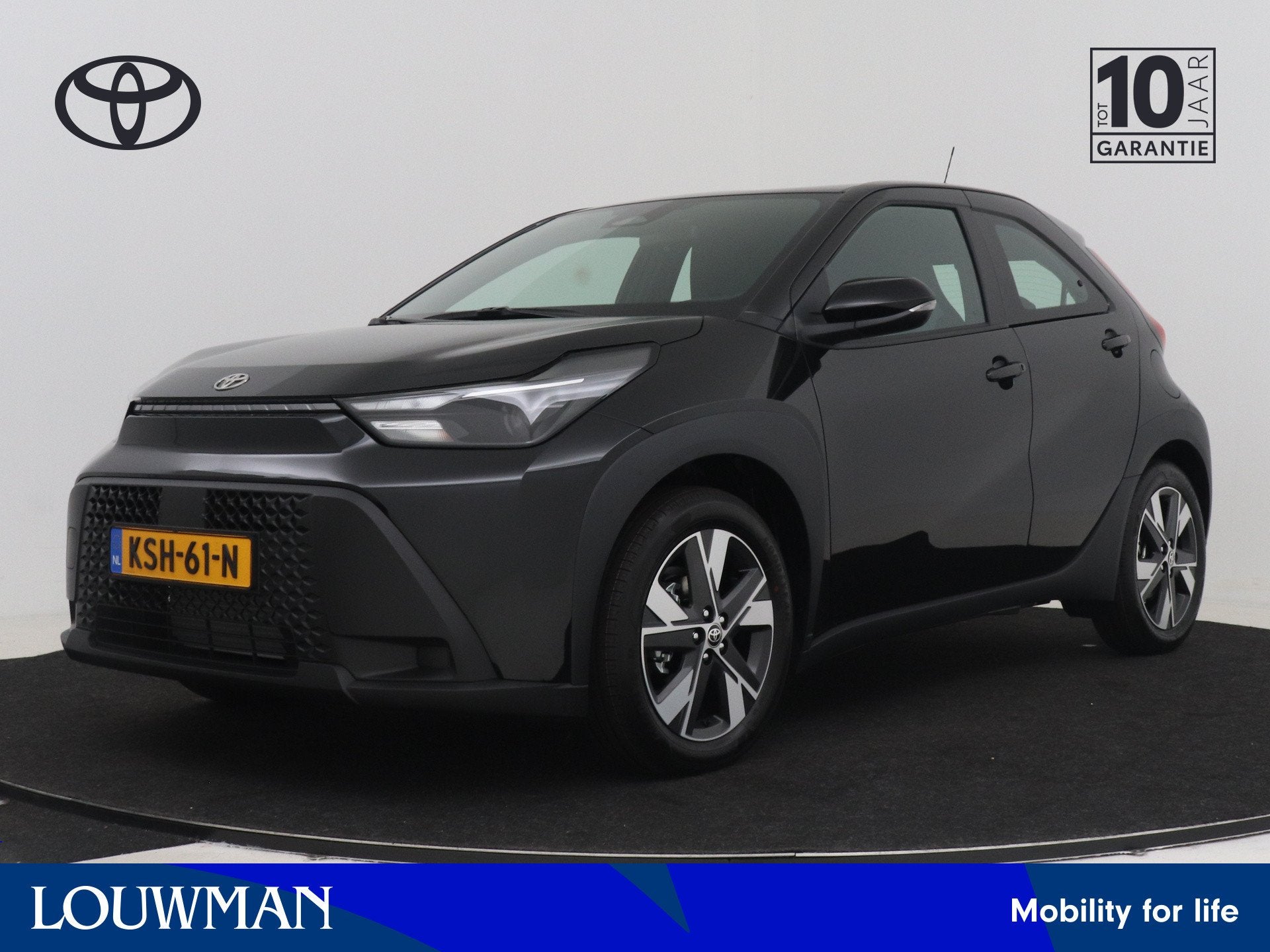 Toyota Aygo X Hybrid 115 play (bj 2026, automaat), 12 maanden, Stof, 4 stoelen, 116 pk