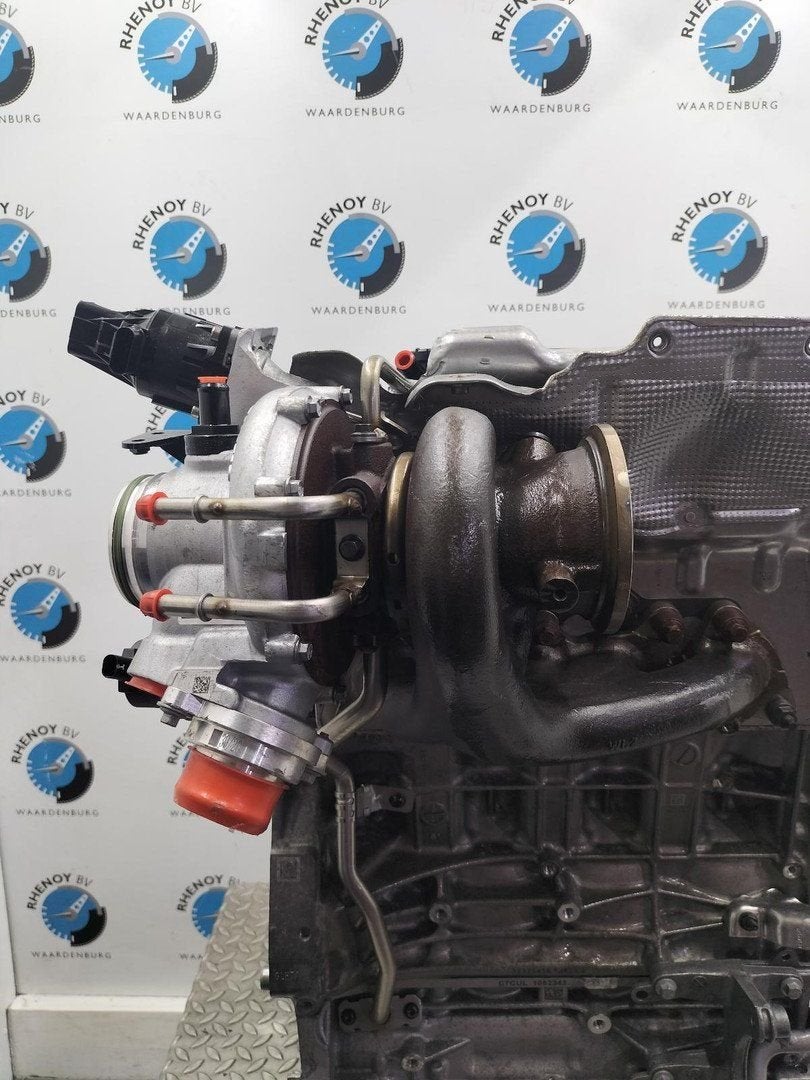 VOLVO V90 TURBO 32249350 2022, Ophalen of Verzenden, Gebruikt, ARN erkend