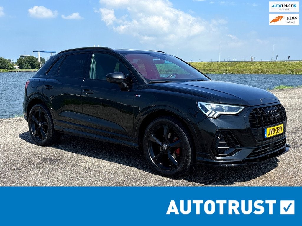 Audi Q3 35 TFSI Pro S Line Panorama/Leer/Ecc/Metrix, Auto's, Audi, 4 cilinders, 150 pk, Zwart, Bedrijf