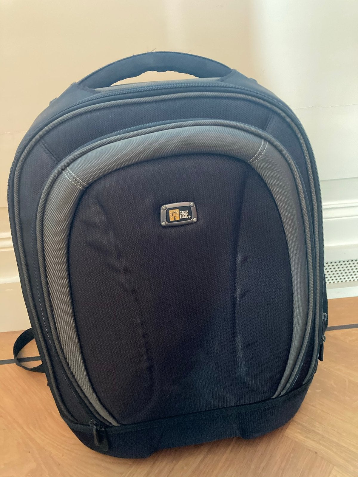 Laptop rugzak Case Logic, Ophalen of Verzenden, 17 inch of meer, Zo goed als nieuw, Rugzak