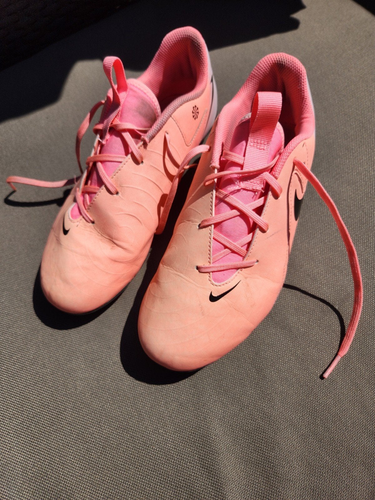 Meisjes Voetbalschoenen Maat 38-38,5- Gebruikt, maar goed, Maat XS of kleiner, Ophalen of Verzenden, Gebruikt, Schoenen