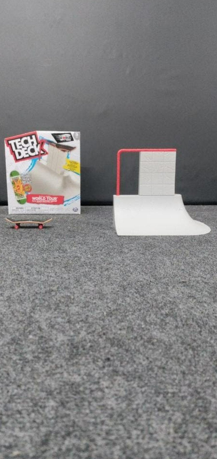 Tech Deck World Tour P.F.K. Skate Support Center, Ophalen of Verzenden, Gebruikt, Skateboard