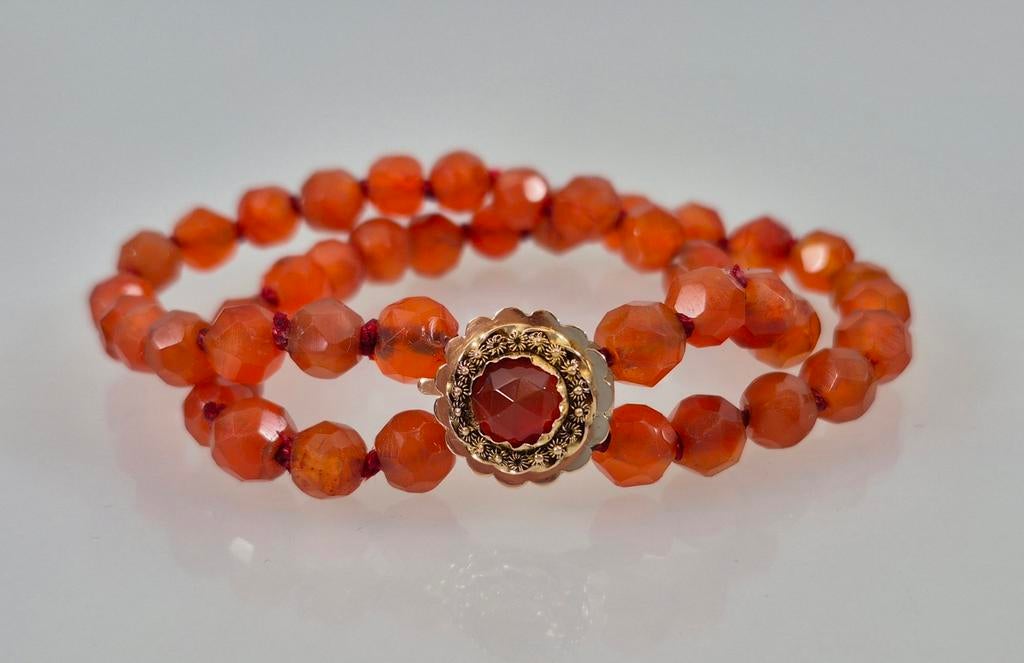 Antieke kornalijnen armband met gouden sluiting, Sieraden, Tassen en Uiterlijk, Verzenden, Goud, Armband