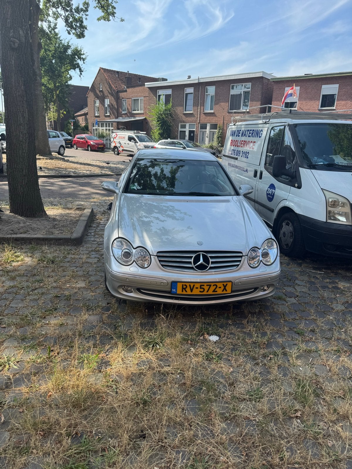 Mercedes-Benz CLK 2.6 Clk240 Coupe AUT 2003 Grijs, Auto's, Mercedes-Benz, Automaat, Achterwielaandrijving, 2597 cc, 10 km/l