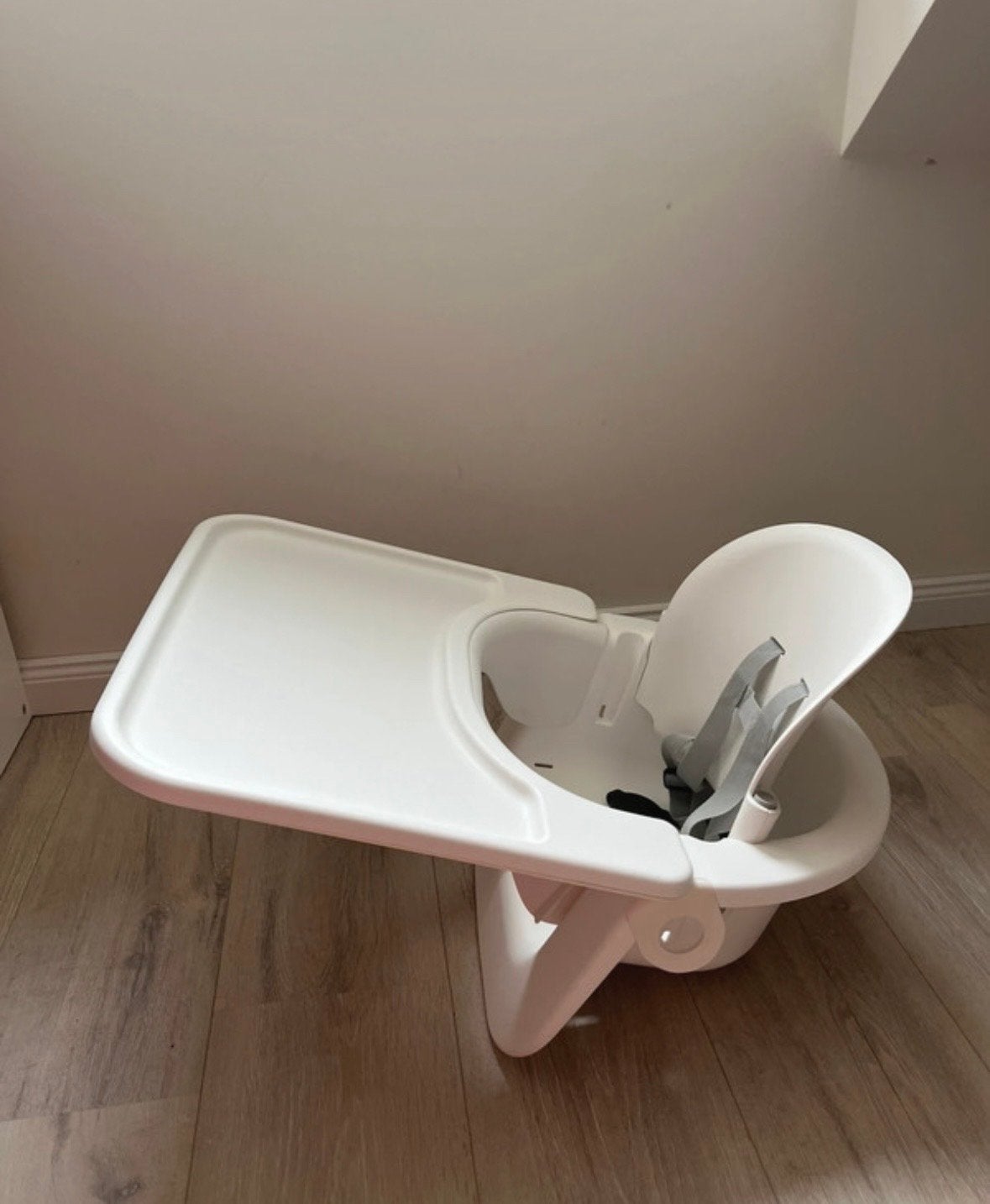 Stokke Steps Babyzitje Bevestigingsset met Tafel, Kinderen en Baby's, Ophalen, Gebruikt, Meegroeistoel, Afneembaar eetblad