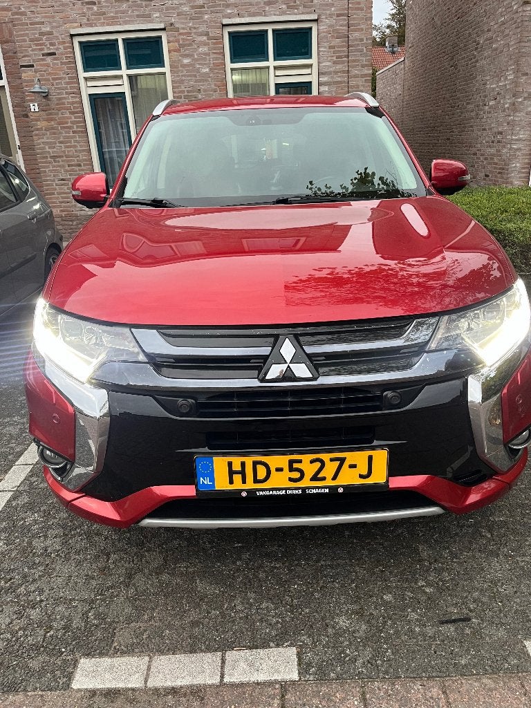 Mitsubishi Outlander 2.0 Dohc Mivec Phev 203pk 4WD CVT 5P, Auto's, Outlander, 4 cilinders, 1820 kg, Vierwielaandrijving