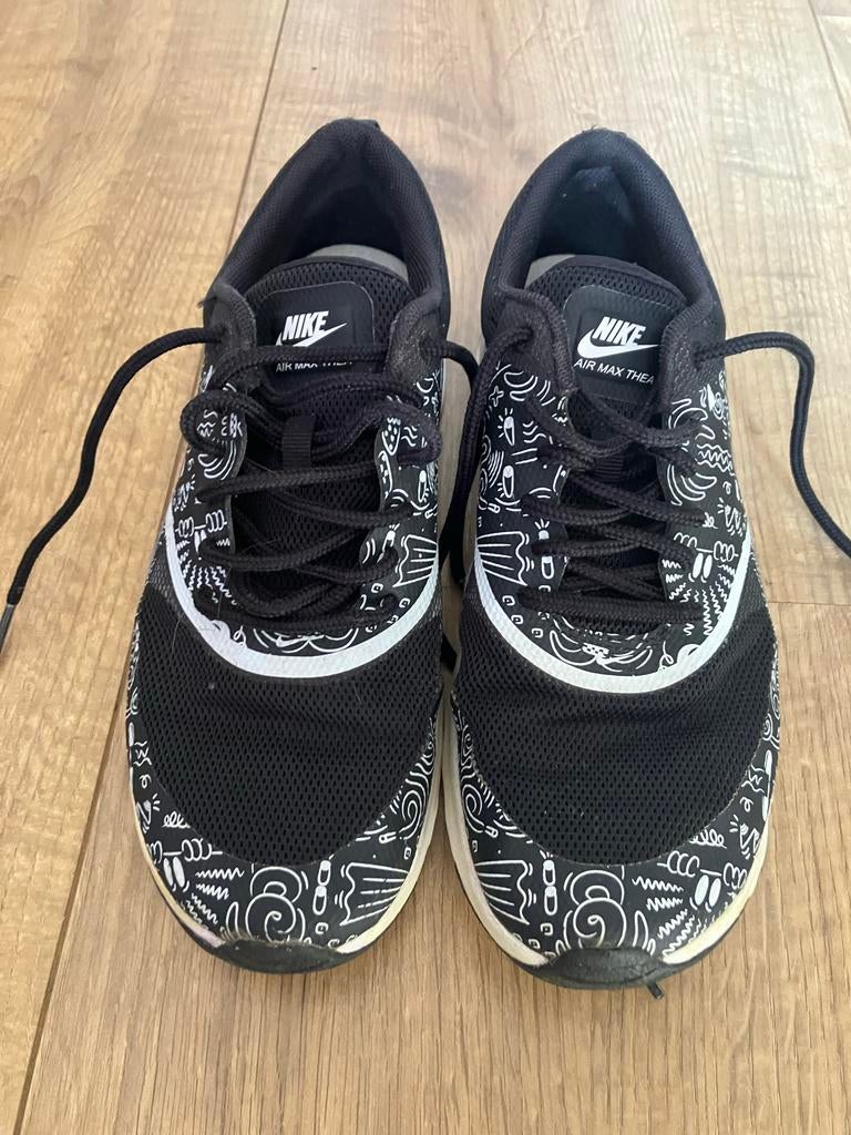 Nike Air Max Thea - Maat 38 - Zwart, Ophalen of Verzenden, Gedragen, Zwart, Sneakers of Gympen
