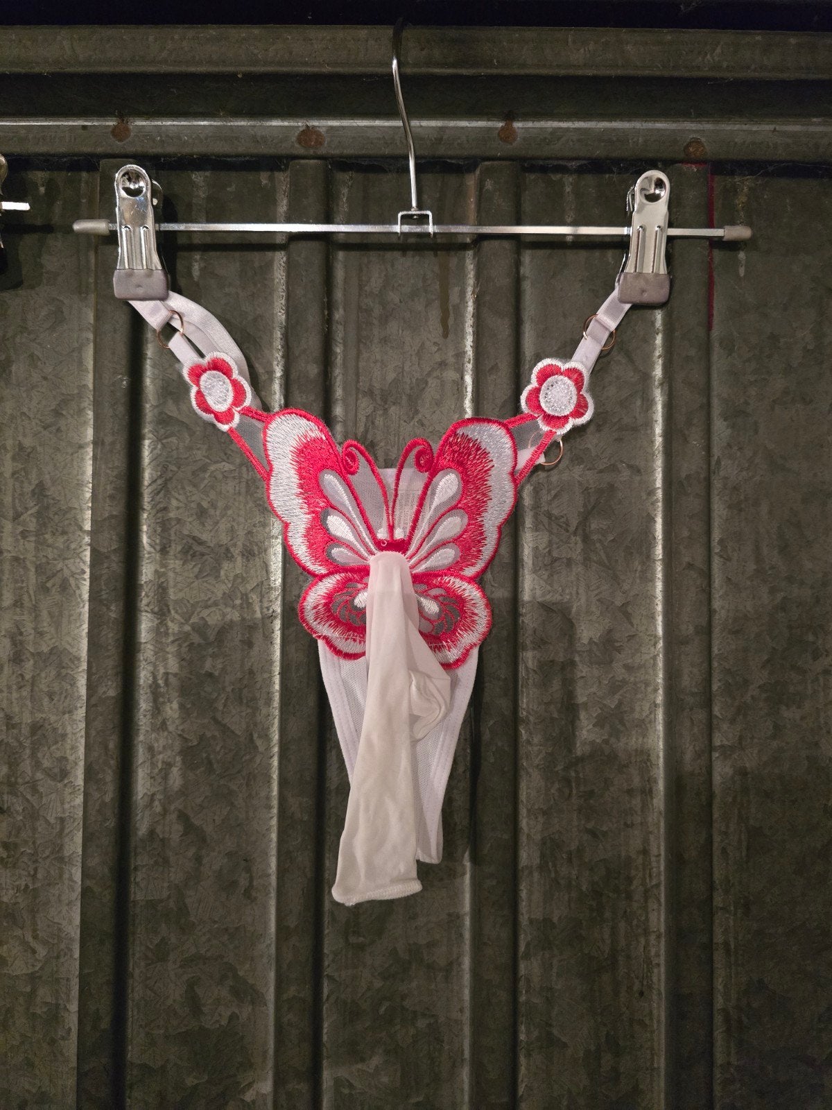 Witte string met huls met roze vlinder en bloemen, Verzenden, Wit