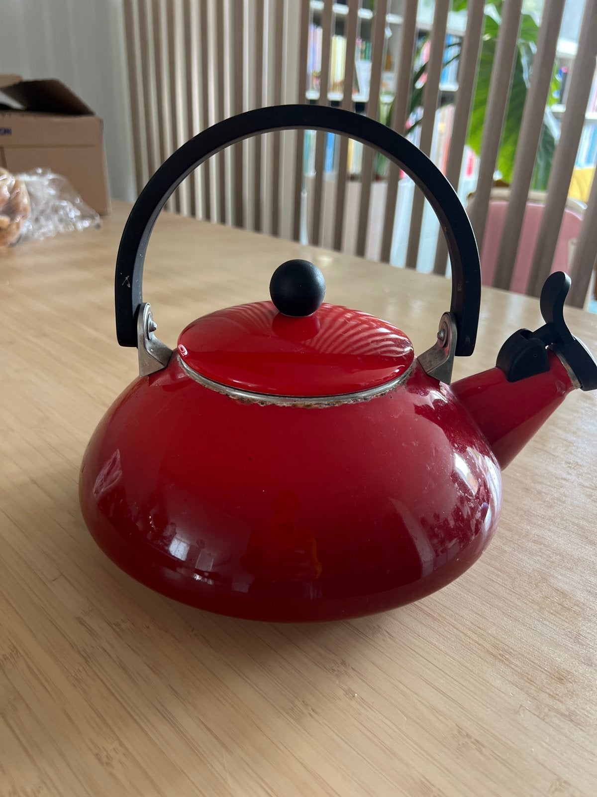 Le Creuset fluitketel rood 1.5 liter, Gebruikt, Ophalen of Verzenden, Metaal, Rood