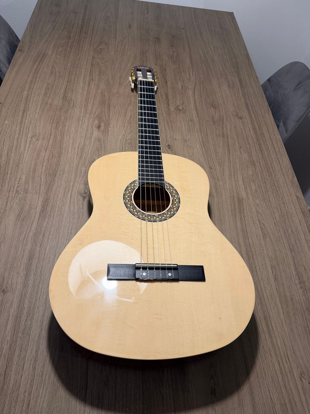 Foto 4 van GRATIS AFHALEN LaPaz Klassieke Gitaar - Zo goed als nieuw