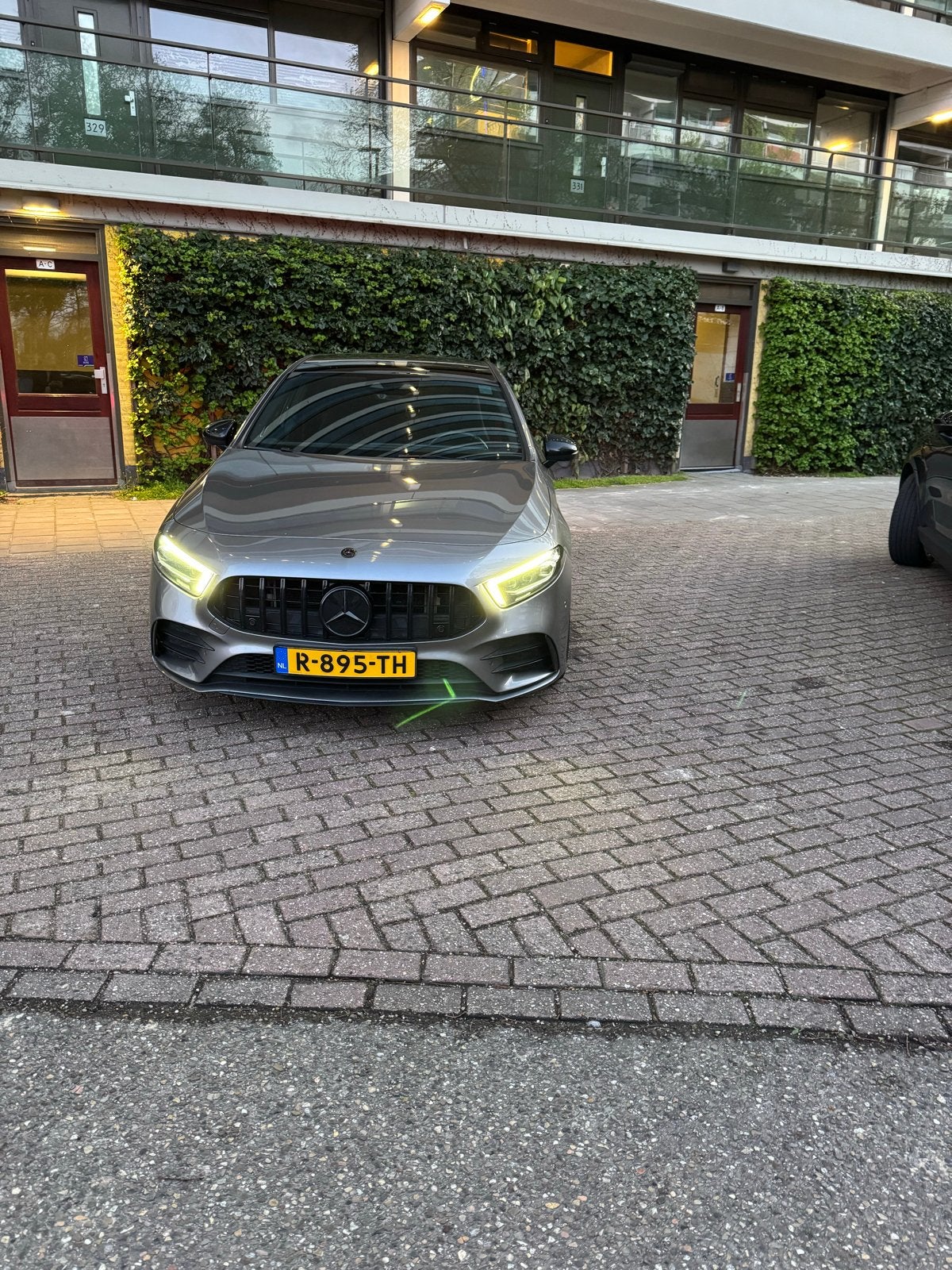 Mercedes-Benz  A 35 AMG 4Matic 306pk AMG CAM/PANO/BOMVOL, Auto's, 1800 kg, 4 cilinders, Vierwielaandrijving, Particulier