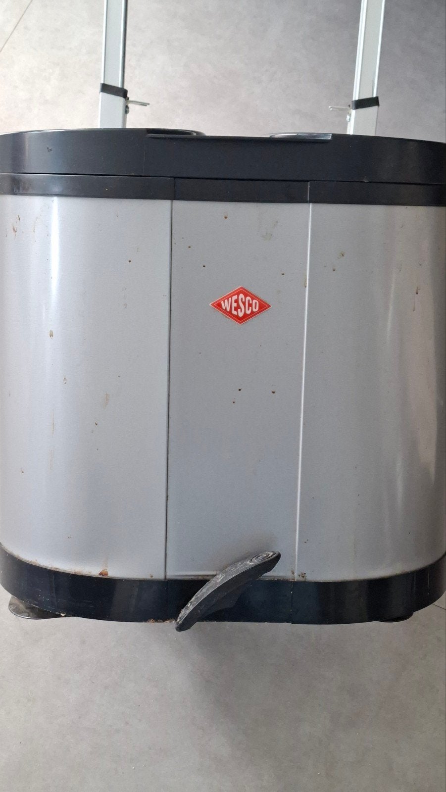 WESCO prullenbak ideaal voor scheiden van afval zgan, Ophalen, Zo goed als nieuw, Rvs
