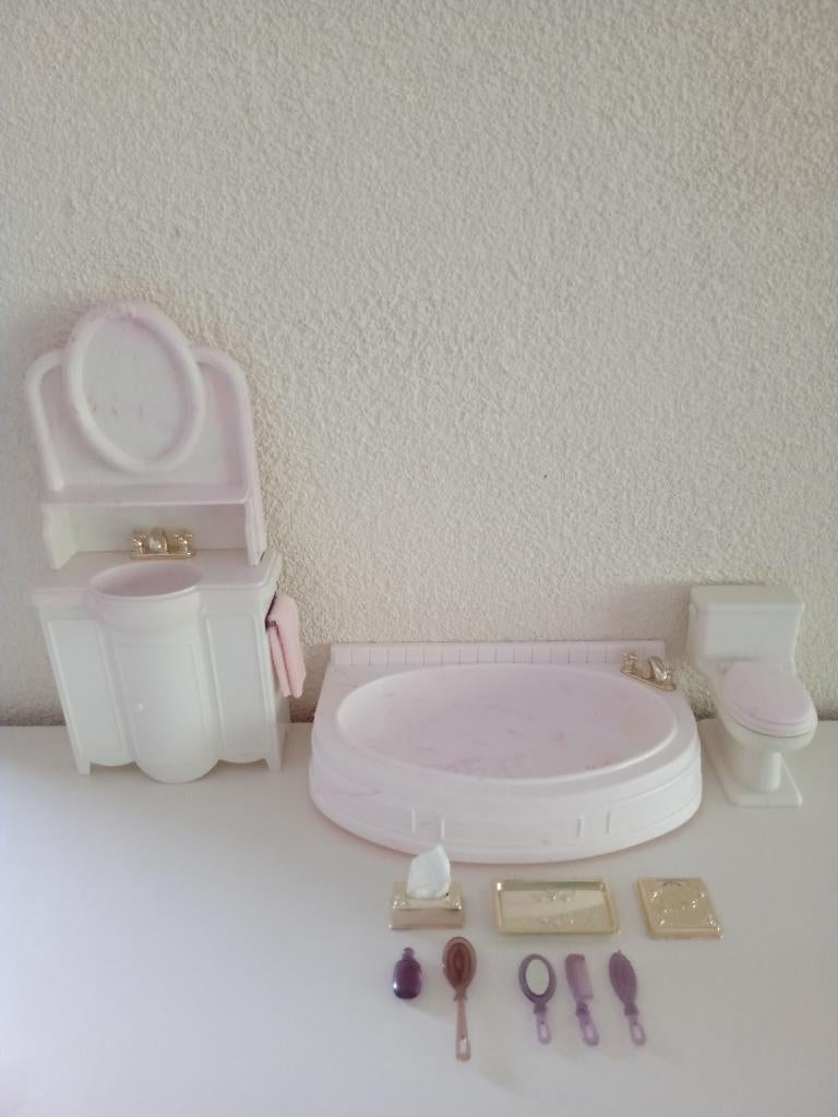 Complete set Barbie Folding Pretty House - Bathroom uit 1996, Ophalen of Verzenden, Zo goed als nieuw, Accessoires