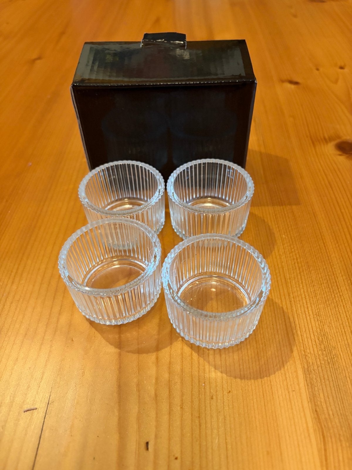 Waxinelichtjes vier nieuw in doos, Meerkleurig, Waxinelichthouder, Nieuw, Ophalen of Verzenden